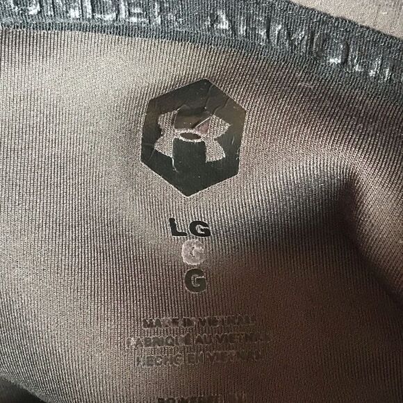 Under armour  - Picture 3 of 6